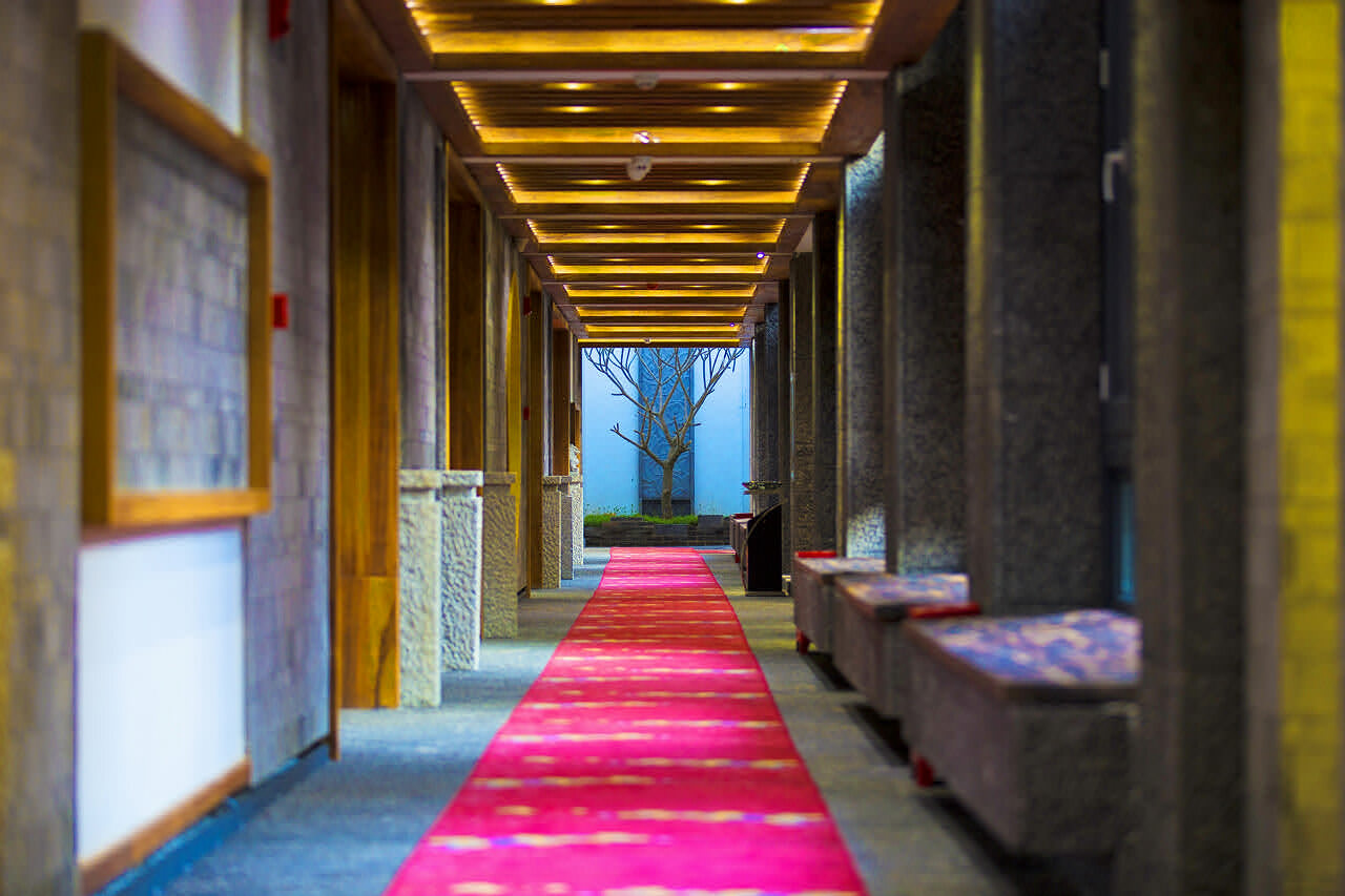 大理六合云燕酒店預(yù)訂