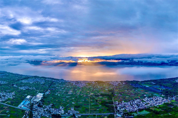 云南旅游,云南旅行社,云南團建公司,云南策劃公司,云南會議會展,云南策劃執行,大理旅游,大理旅行社,大理團建公司,大理策劃公司,大理會議會展：來大理，快樂過夏天！